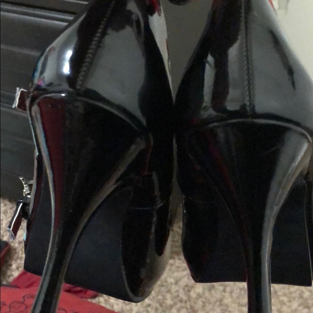High heels - Picture 5 of 6